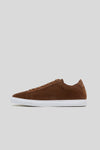 Side profile view of the Olen brown suede Città low-top sneaker.